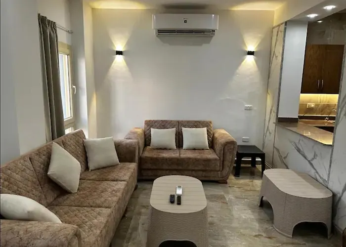 Noura Luxury With Free Pool And Access In Appartamento Hurghada