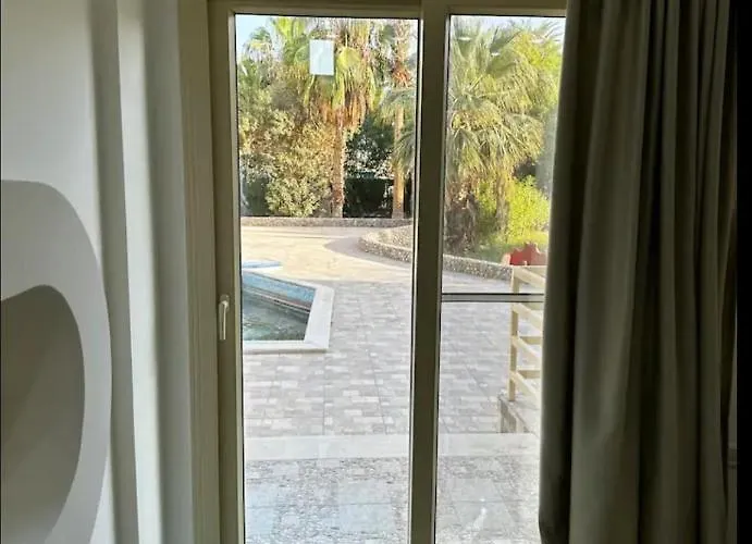 Appartamento Noura Luxury With Free Pool And Access In