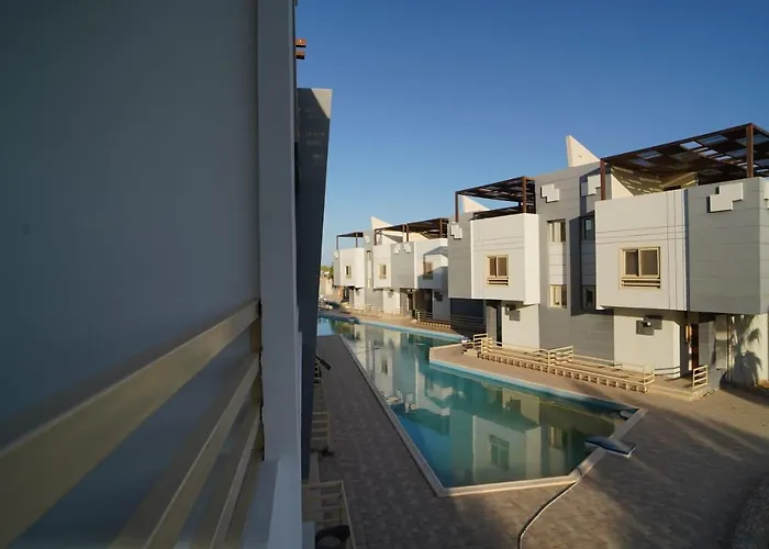 Noura Luxury With Free Pool And Access In