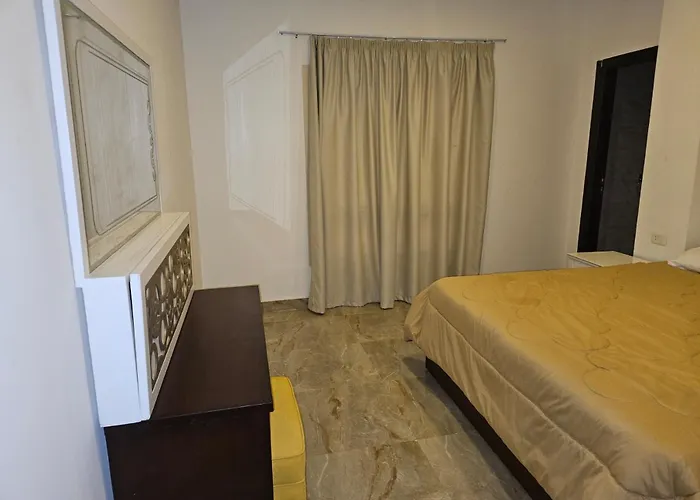 Noura Luxury With Free Pool And Access In *