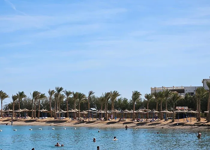 Noura Luxury With Free Pool And Access In