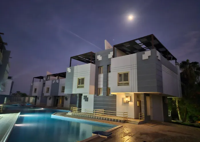 Noura Luxury With Free Pool And Access In Appartamento *