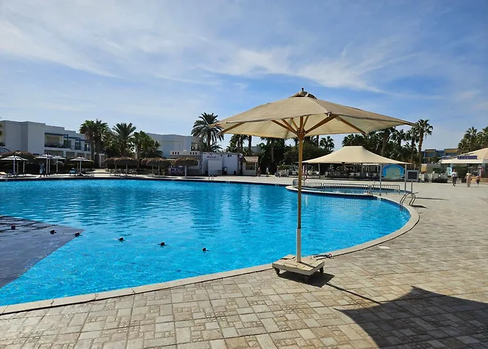 Noura Luxury With Free Pool And Access In * Hurghada