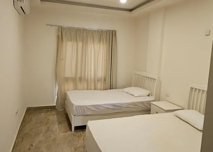 Noura Luxury With Free Pool And Access In Appartamento Hurghada